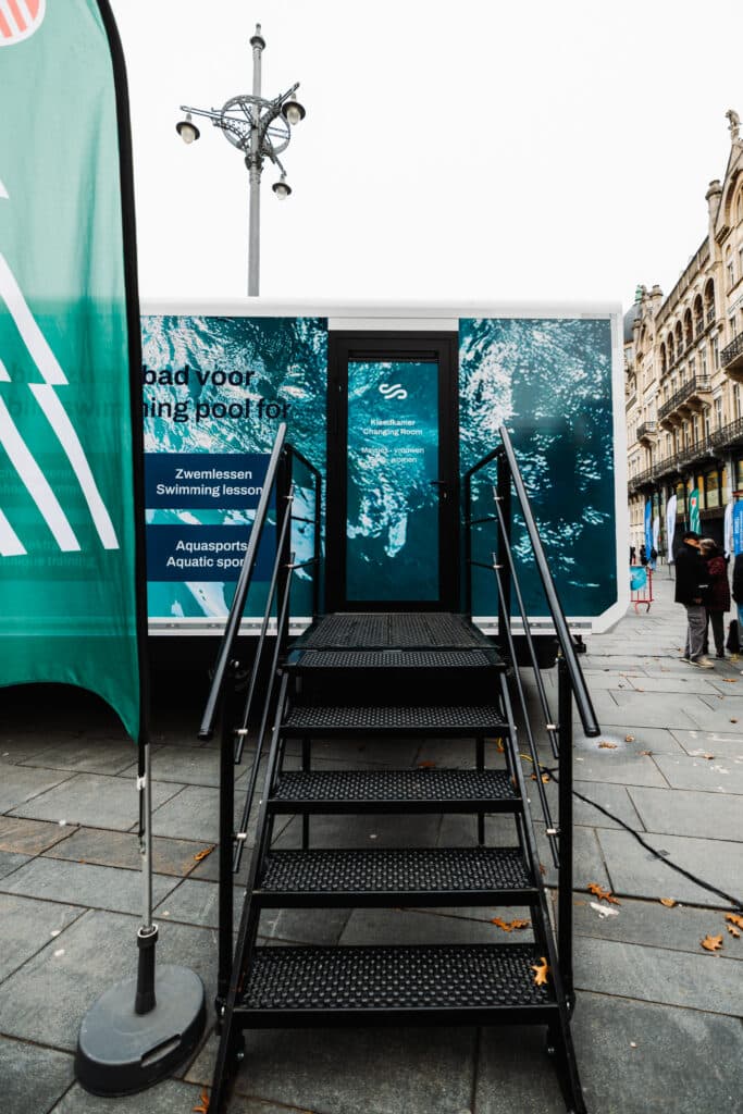 Mobiel zwembad van Swimwise op het sportinnovatiecongres in Antwerpen