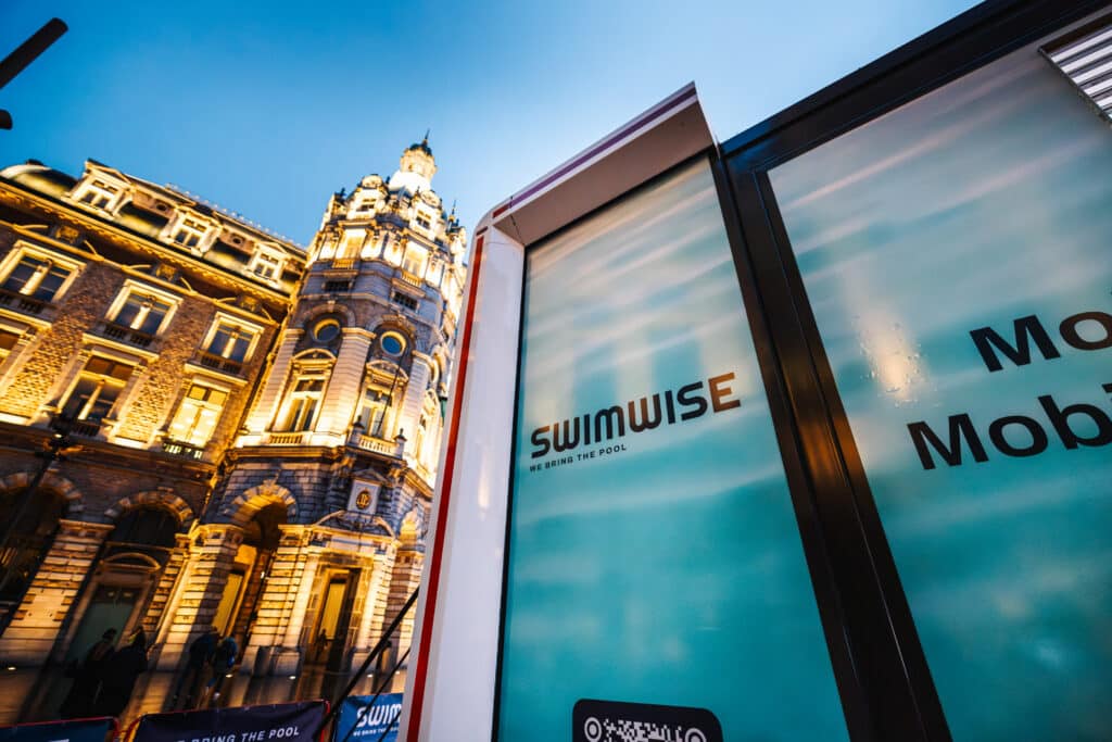Mobiel zwembad van Swimwise op het sportinnovatiecongres in Antwerpen